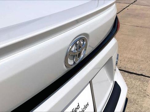 Certified 2025 Toyota Corolla SE w/ SE Premium Package image 31