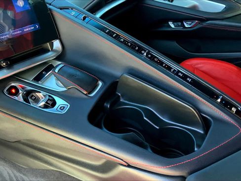 Used 2025 Chevrolet Corvette Stingray Coupe w/ 1LT image 15