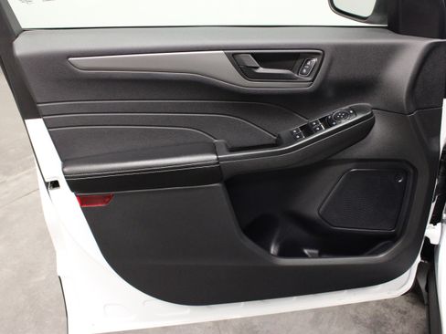 Used 2024 Ford Escape Active FWD image 18