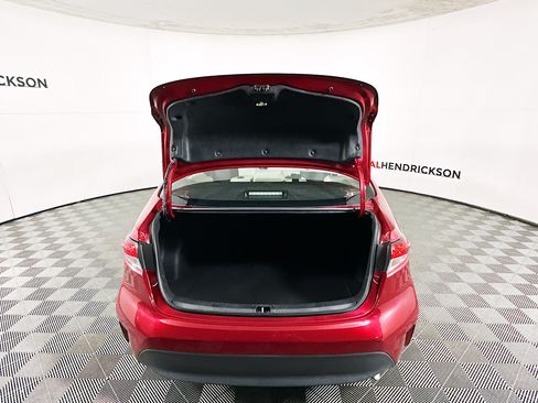 Used 2025 Toyota Corolla LE FWD image 30