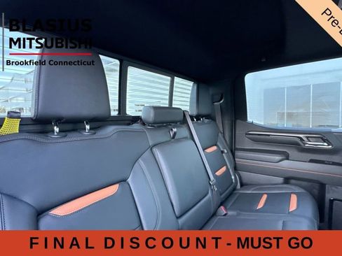 Used 2024 GMC Sierra 1500 AT4 w/ AT4 Preferred Package AWD/4WD image 13