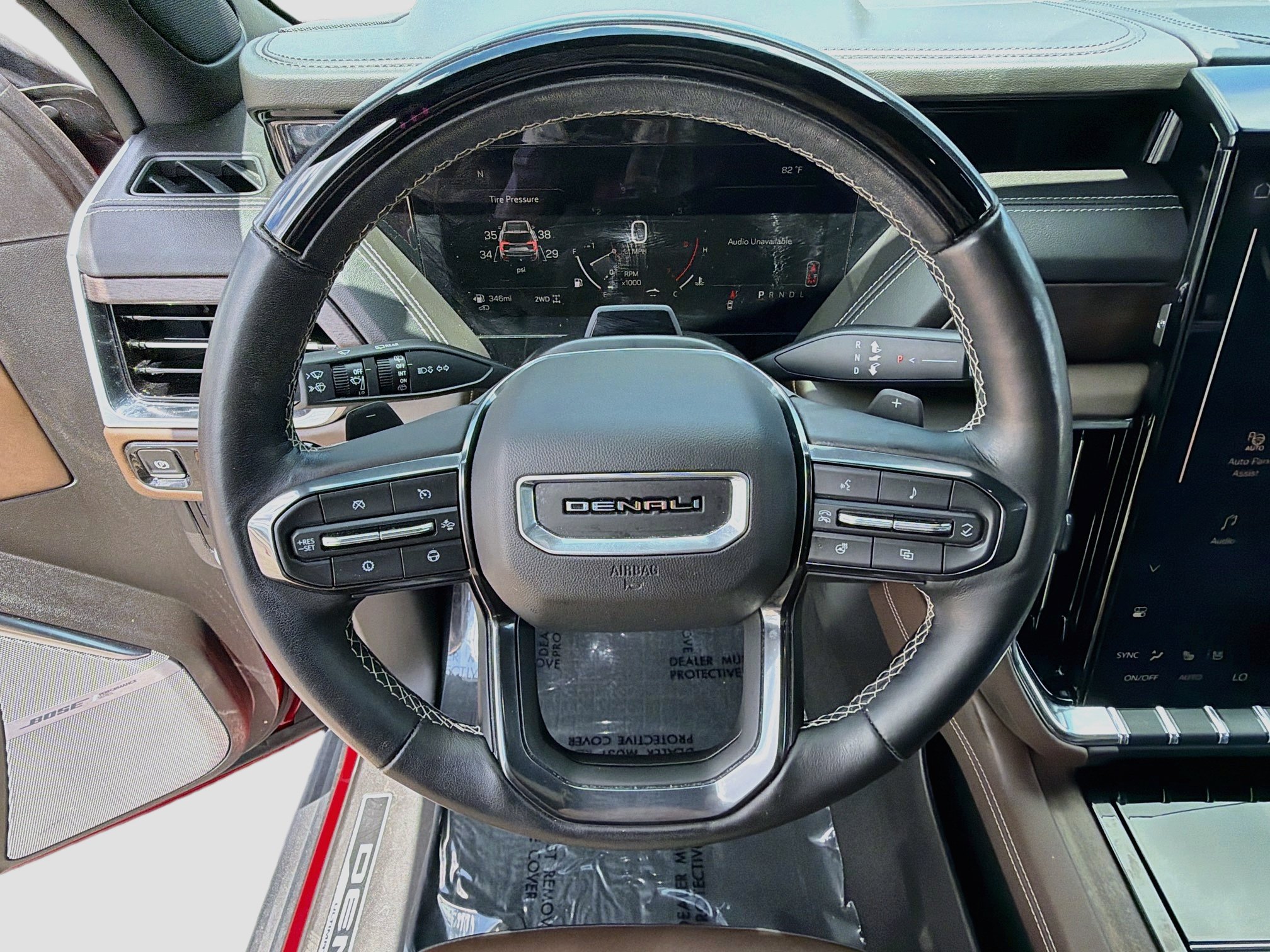 Used 2025 GMC Yukon Denali Ultimate AWD/4WD image 42