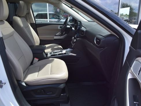 Used 2022 Ford Explorer Limited w/ Limited Technology Package AWD/4WD image 52