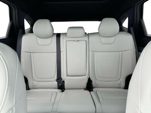 New 2025 Hyundai Tucson Limited image 16