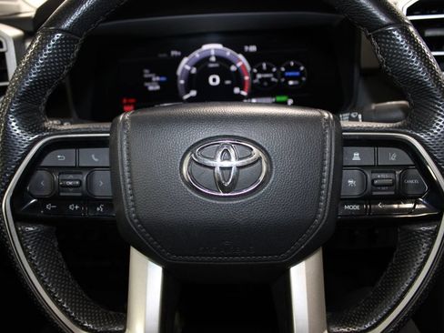 Used 2024 Toyota Tundra Limited AWD/4WD image 35