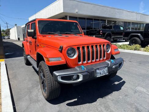 Used 2023 Jeep Wrangler Unlimited Sahara AWD/4WD image 6