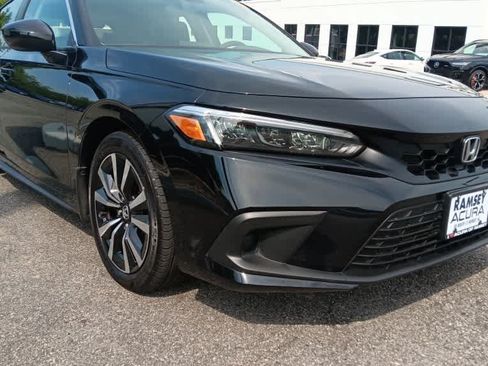 Used 2024 Honda Civic EX-L image 7