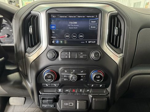 Used 2021 Chevrolet Silverado 2500 LT w/ Fleet Comfort Package AWD/4WD image 10