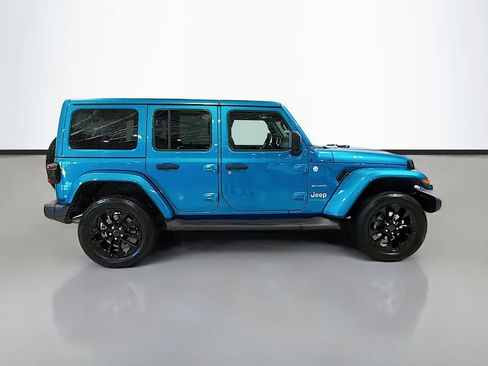 Used 2024 Jeep Wrangler Unlimited Sahara w/ Safety Group AWD/4WD image 11