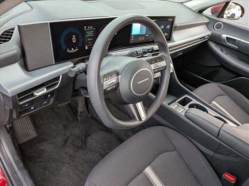 Used 2025 Hyundai Sonata SEL image 9