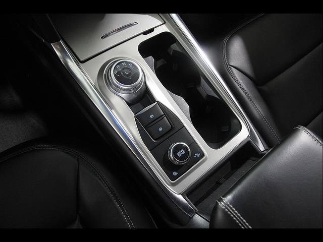 Certified 2023 Ford Explorer XLT w/ Equipment Group 202A AWD/4WD image 15