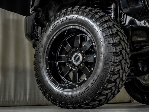 Used 2021 Ford F250 Platinum w/ FX4 Off-Road Package image 56