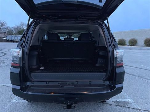 Used 2023 Toyota 4Runner SR5 Premium image 25