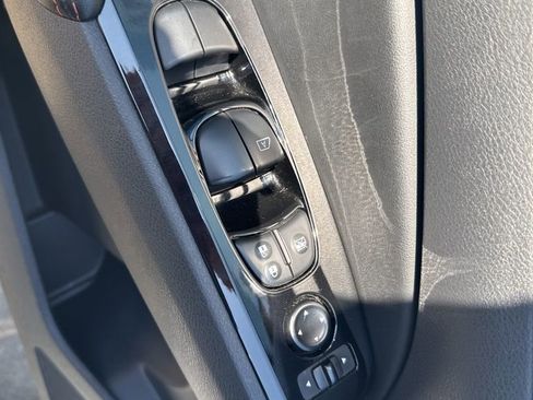 Used 2024 Nissan Altima 2.5 SR image 14