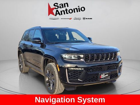 New 2026 Jeep Grand Cherokee Limited AWD/4WD image 2