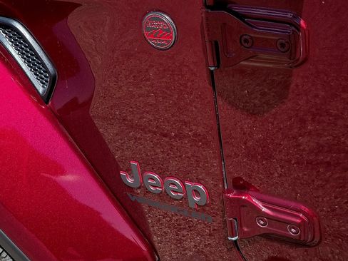 Used 2021 Jeep Wrangler Rubicon AWD/4WD image 18