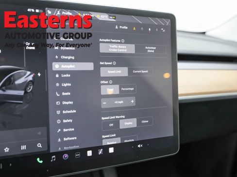 Used 2023 Tesla Model 3 Standard Range image 17