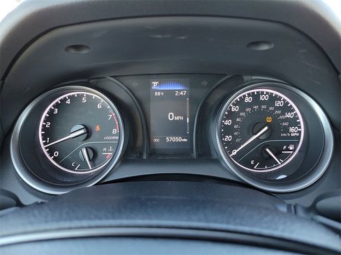 Used 2024 Toyota Camry SE image 23