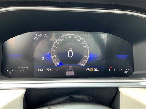 New 2025 Volkswagen Taos SE image 20