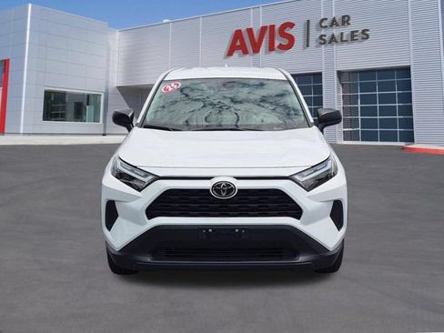 Used 2025 Toyota RAV4 LE AWD/4WD image 2