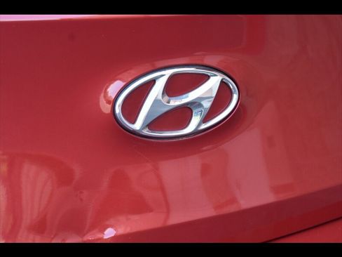 Used 2016 Hyundai Elantra GT image 45