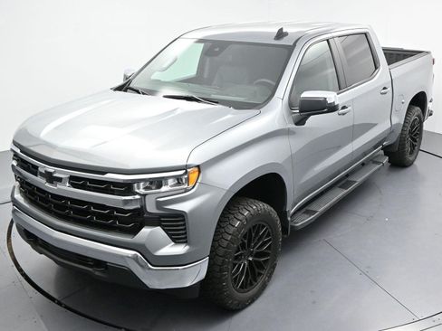 Used 2025 Chevrolet Silverado 1500 LT AWD/4WD image 41