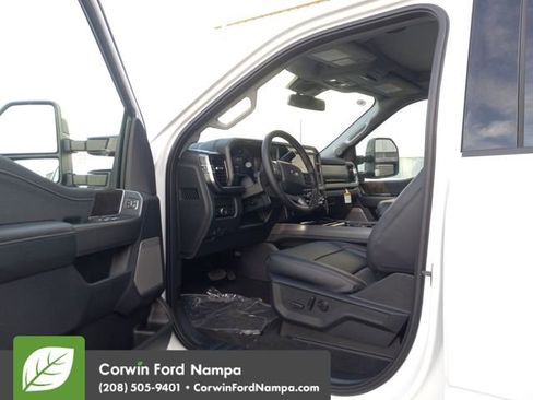 New 2026 Ford F350 Lariat w/ Black Appearance Package image 9