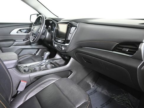 Used 2020 Chevrolet Traverse LT w/ LT Premium Package image 15