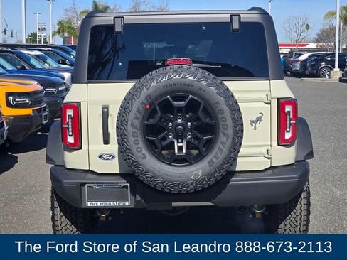 New 2026 Ford Bronco Badlands image 9