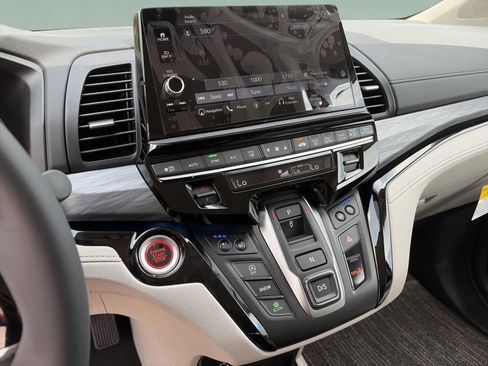 New 2026 Honda Odyssey Elite image 12