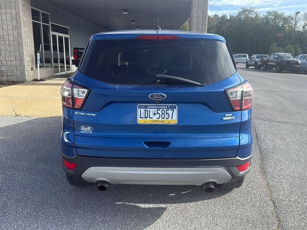 Used 2017 Ford Escape SE AWD/4WD image 5