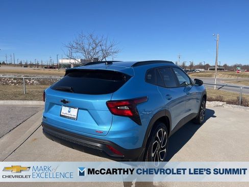 New 2026 Chevrolet Trax RS w/ Sunroof Package image 8