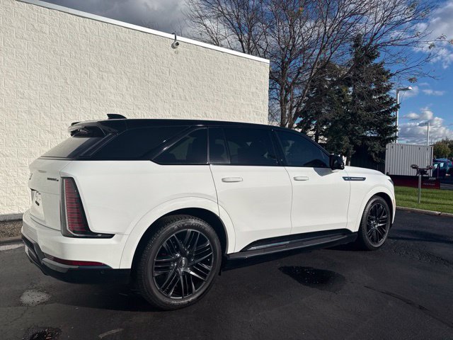 Used 2025 Cadillac Escalade IQ Sport 2 w/ LPO, ONYX Package AWD/4WD image 5