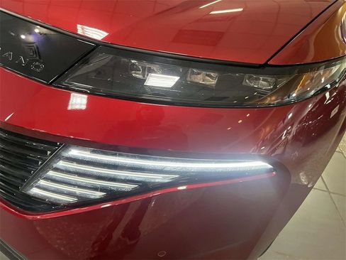 Used 2025 Nissan Murano SV image 9