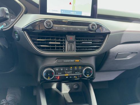 Certified 2022 Ford Escape SEL image 22