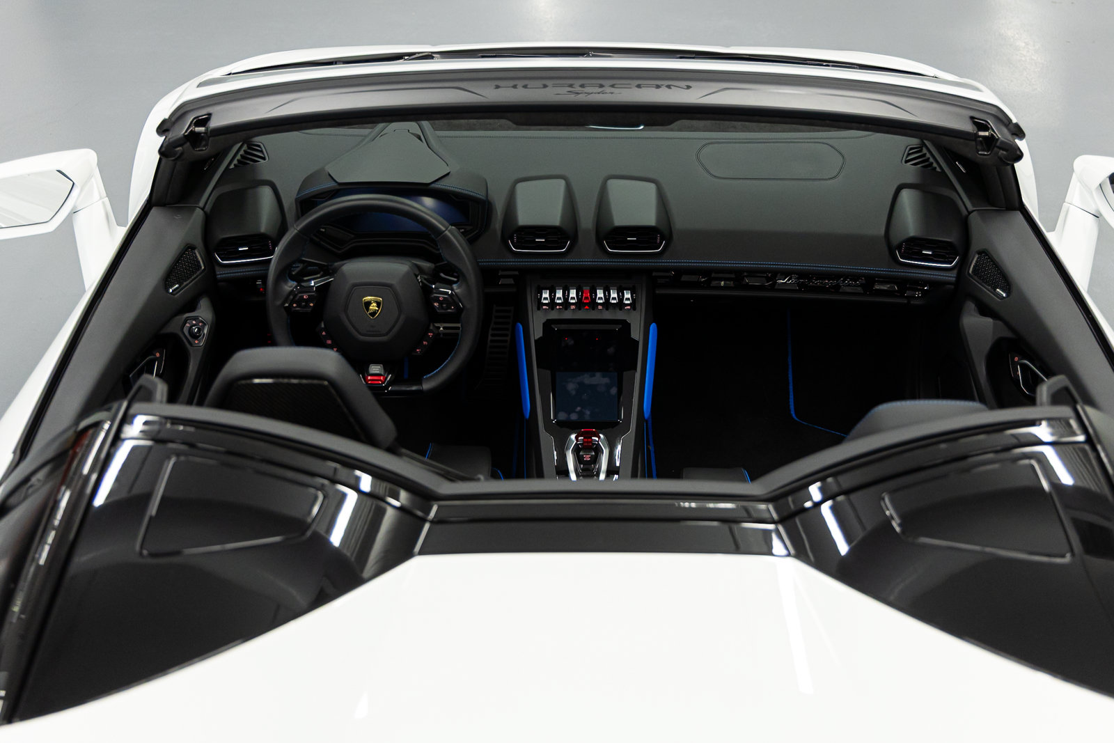 Used 2024 Lamborghini Huracan EVO AWD/4WD image 28