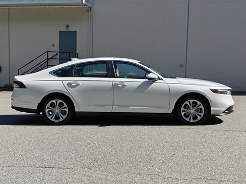 Used 2023 Honda Accord LX image 3