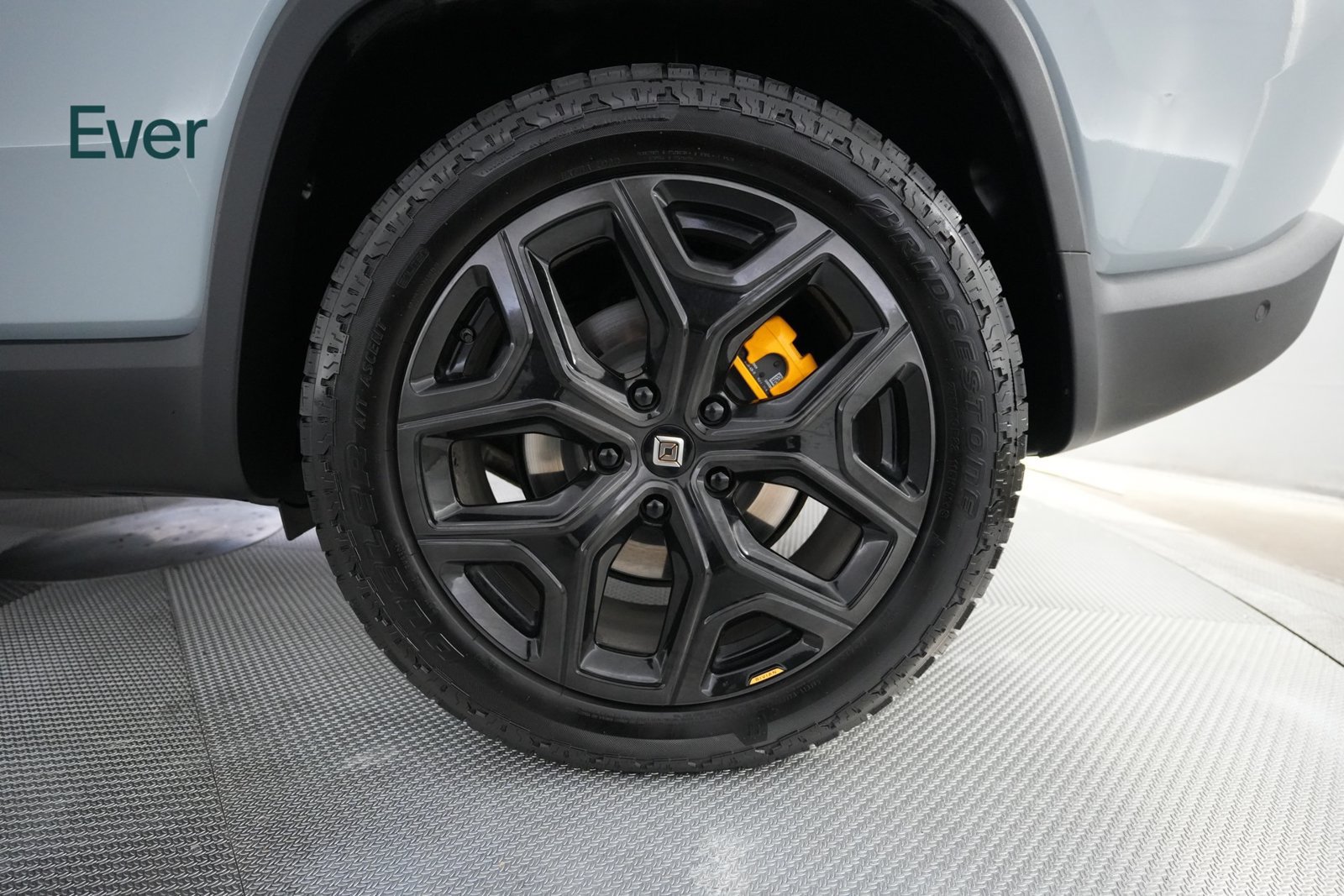 Used 2023 Rivian R1S Adventure Quad AWD/4WD image 9