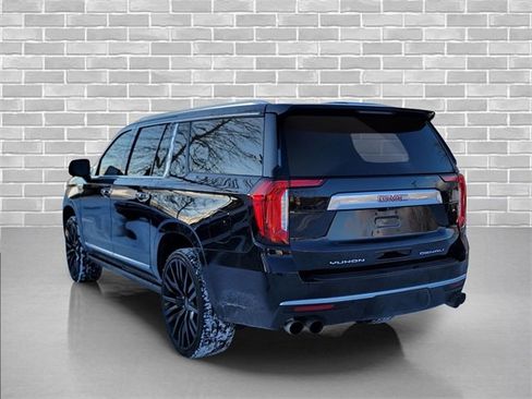 Used 2021 GMC Yukon XL Denali w/ Denali Ultimate Package image 7