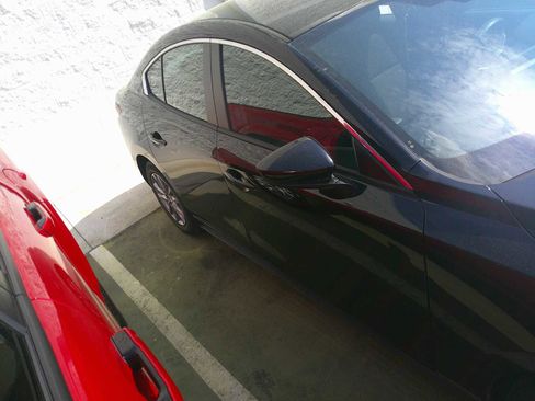 Used 2021 MAZDA MAZDA3 s image 5