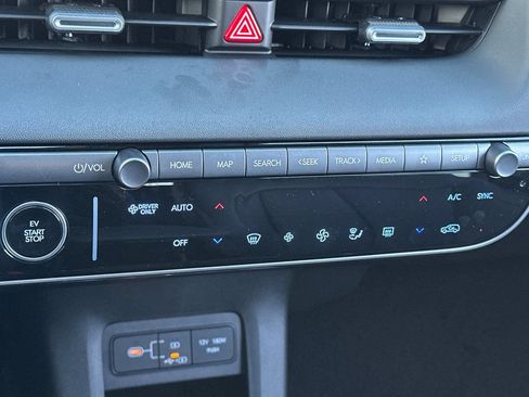 New 2026 Hyundai Ioniq 5 SEL image 21