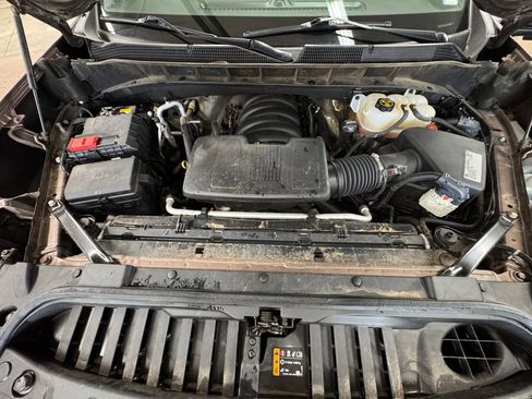 Used 2019 Chevrolet Silverado 1500 LTZ w/ LTZ Plus Package AWD/4WD image 20