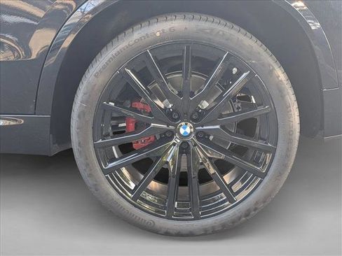 New 2026 BMW X5 xDrive40i w/ M Sport Package image 9