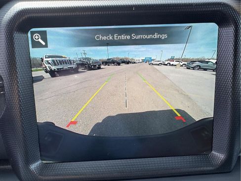 Used 2023 Jeep Gladiator Overland w/ Popular Equipment Package AWD/4WD image 23