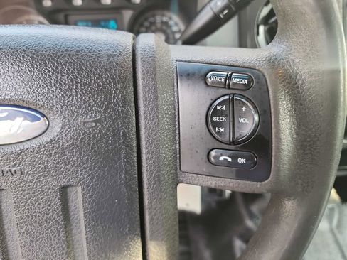 Used 2012 Ford F250 XL w/ Skid Plate Pkg image 19