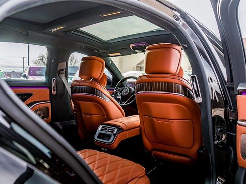 Used 2023 Mercedes-Benz S 580 4MATIC Sedan image 43