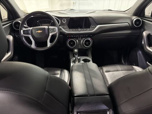 Used 2020 Chevrolet Blazer LT w/ Sound & Technology Package AWD/4WD image 3