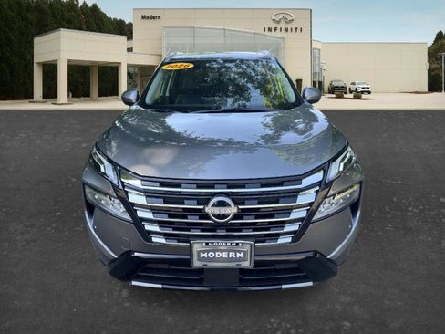Used 2026 Nissan Rogue Platinum w/ Platinum Premium Package AWD/4WD image 2