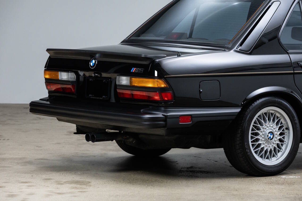 Used 1988 BMW M5 RWD image 5