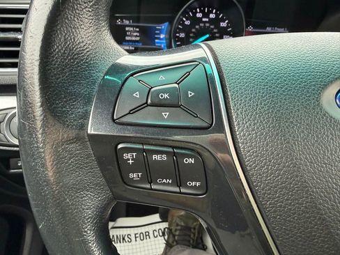 Used 2016 Ford Explorer Limited image 17